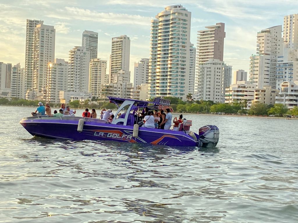 Tour Bahía Bote Deportivo