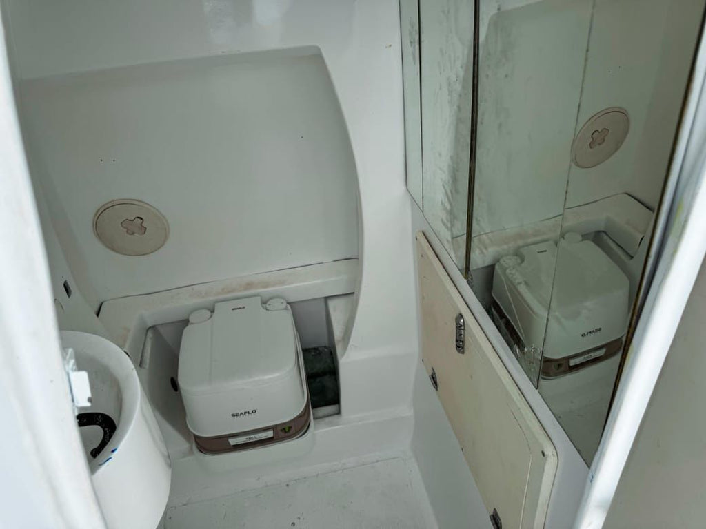 BOTE DEPORTIVO CAPACIDAD 12pax