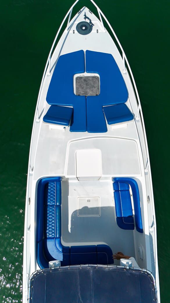 BOTE DEPORTIVO CAPACIDAD 16 pax