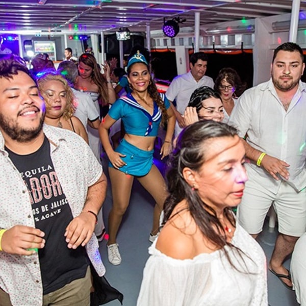 Cena en Barco - Tour Bahía