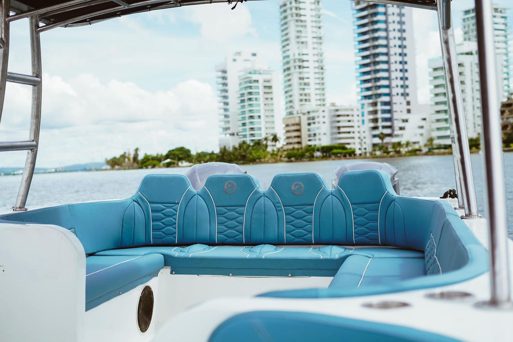 BOTE DEPORTIVO CAPACIDAD 30pax