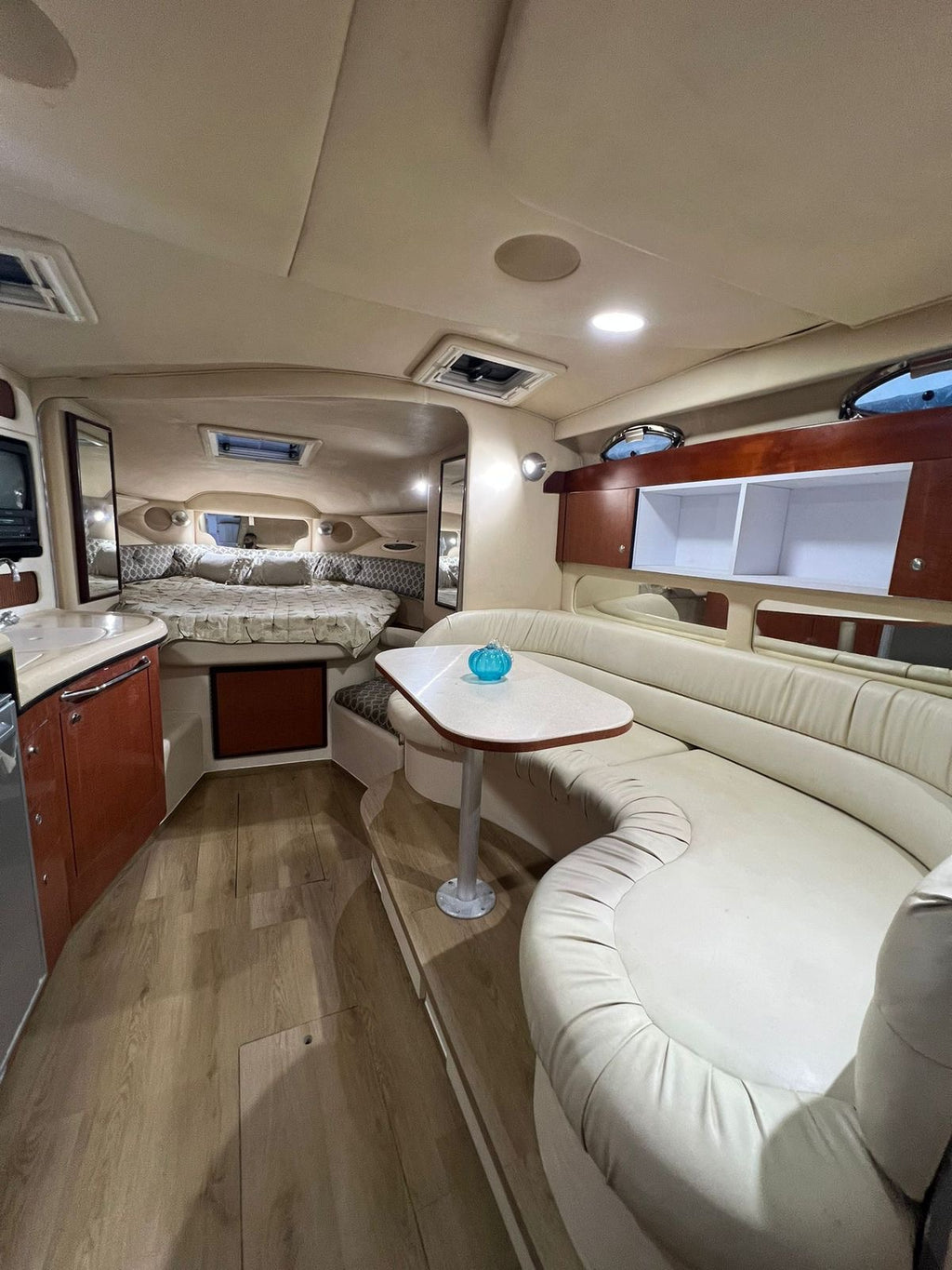 YATE DEPORTIVO CAPACIDAD 10pax