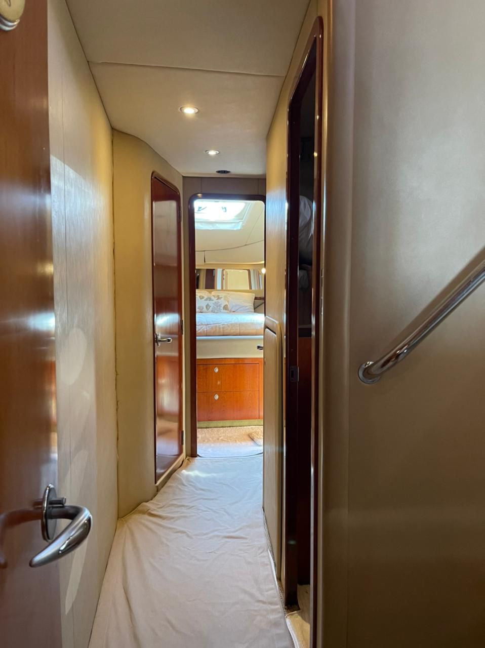 YATE DE LUJO CAPACIDAD 20pax