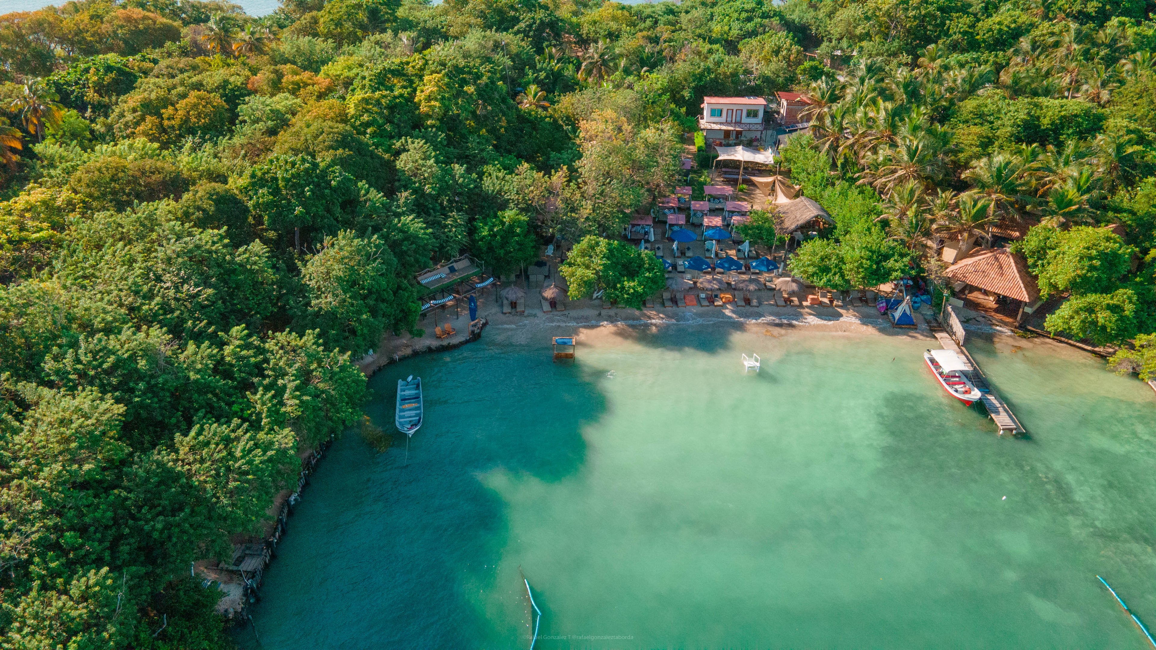 Isla Bela Beach Club